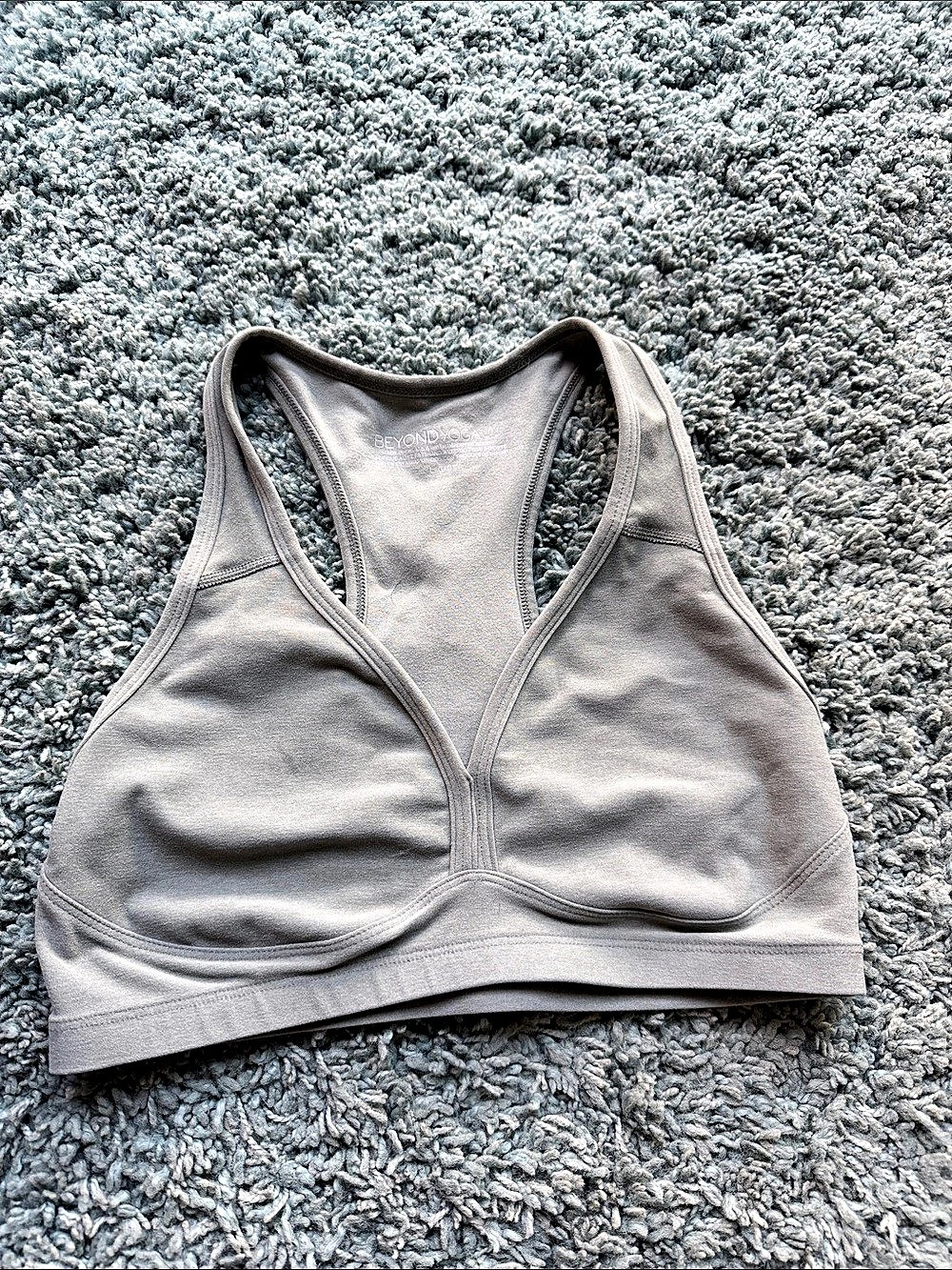 Beyond Yoga Gray Sports Bra Size Small Like New